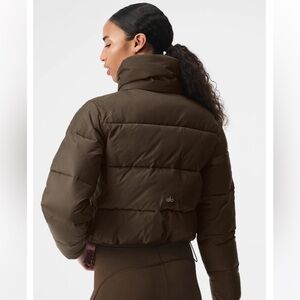 alo yoga Gold Rush Puffer Jacket in Espresso Brown